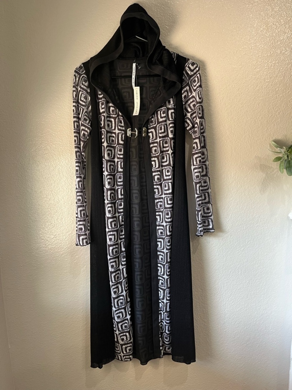 Just Living Black & White Hooded Long Sleeve Maxi Cardigan Silver Accent Sz 2